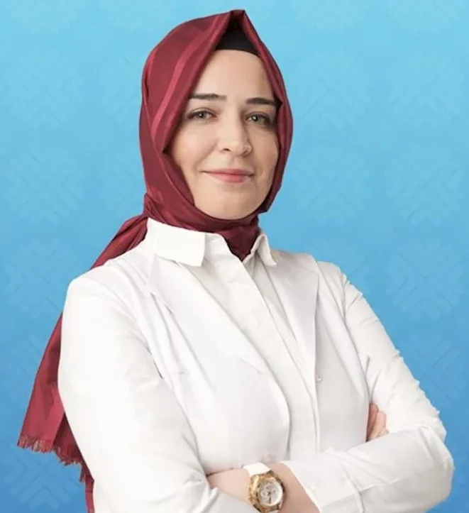 esra-demir